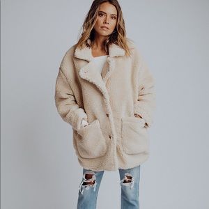 Clad & Cloth Won't Let Go Cozy Teddy Coat
